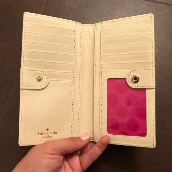 Kate Spade Wallet - Picture 2 of 3